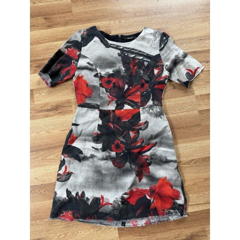 Osklen Floral Dress Size 38 Black Red Bodycon Sheath Designer Brazil Chic Mini